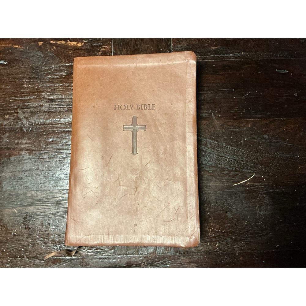 Brown Leathersoft NKJV‎ Giant Print 16 Point